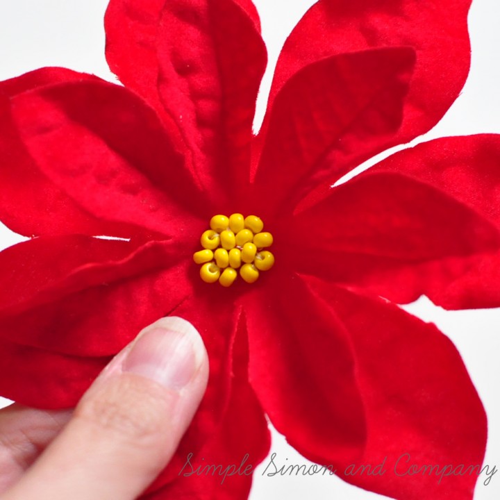 poinsettia clip step 2